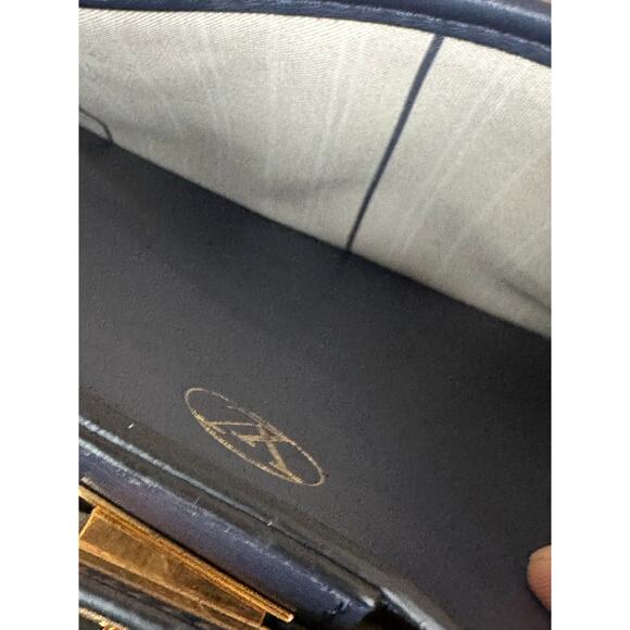 Louis Vuitton On My Side Tote Monogram Tufted Canvas PM 90326 - Picture 13 of 16